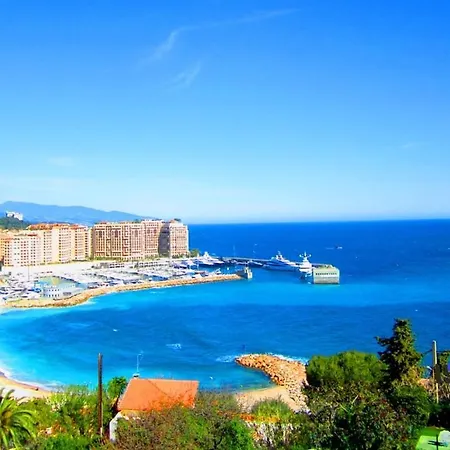 Monaco / A 50 Metres, Vue *